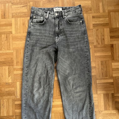 Grey baggy pants 