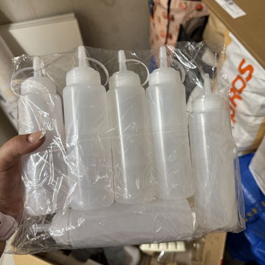 Flacons en plastique pour sauce 