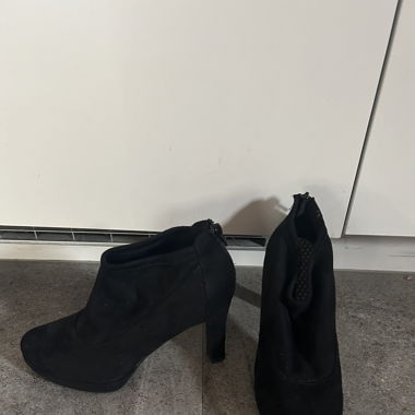 High heels 
