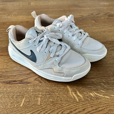 Sneakers Nike Jordan taglia 37.5