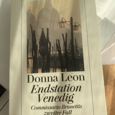 Donna Leon Roman