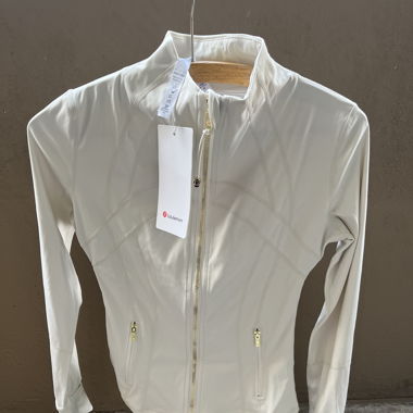 Lululemon Jacke Grösse 4