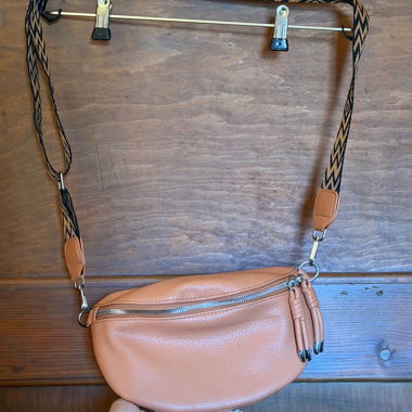 Banane couleur camel 