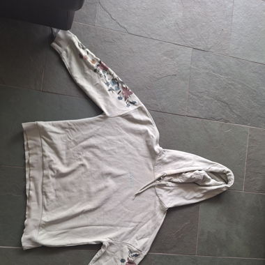 Crop Pulli mit Blumendesign
