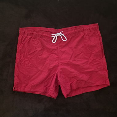 Short rouge de bain