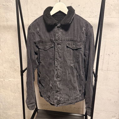 Zara Jacke