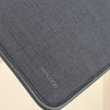 Incase Laptop Sleeve