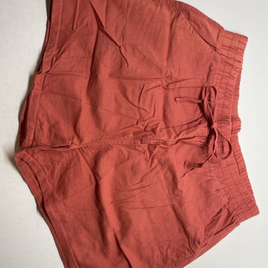 Pantalone corto
