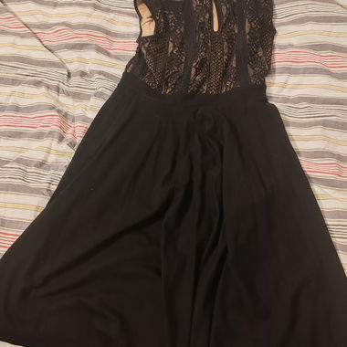 Abito Nero in Pizzo