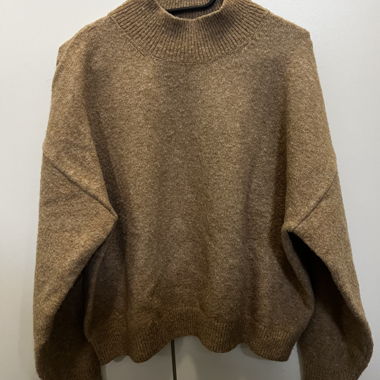 Knit sweater