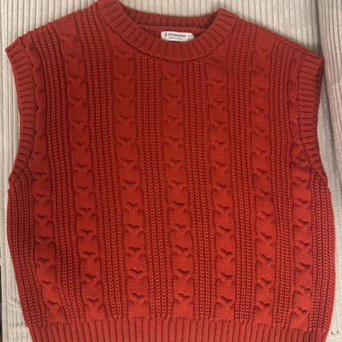 Stradivarius rote gestrickte Sweaterweste