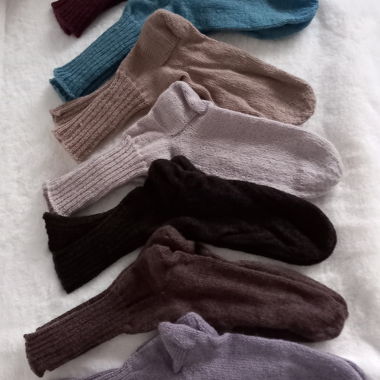 Lot de chaussettes en laine neuves