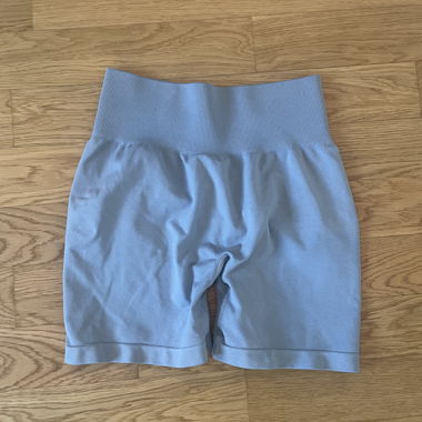 Teveo Timeless Scrunch Short