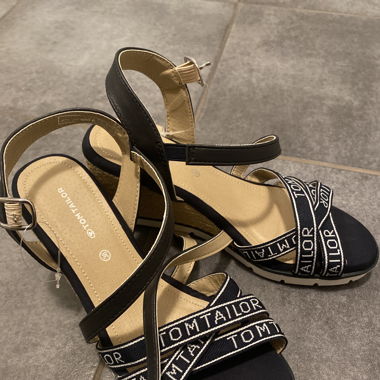 Sandalen Grösse 36