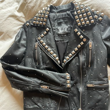 Giacca in pelle Diesel speciale con borchie