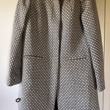 Patterned long coat