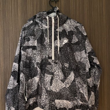 Veste de running Nike à capuche et quart zippée