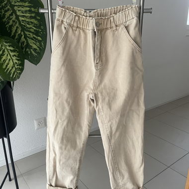 Hosen beige
