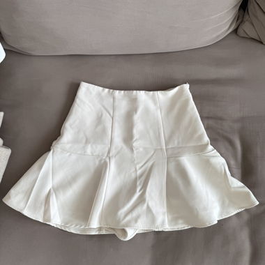 Stradivarius Skort/ Rock Weiss EU 34
