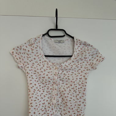 Flower crop top