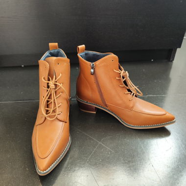 Braune Stiefeletten
