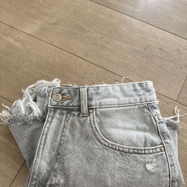 Short Grey Pants