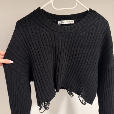 ZARA schwarzer Strickpullover