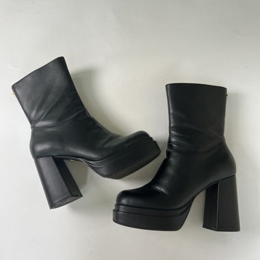 Stivaletti con piattaforma Buffalo
