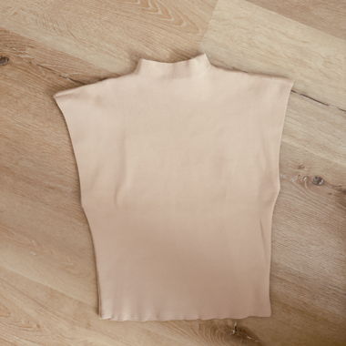 Top sans manches beige
