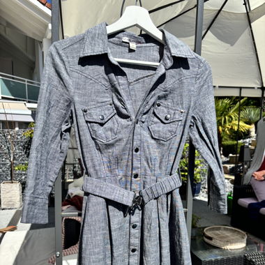 Kleid mit Gürtel, grau, Grösse S