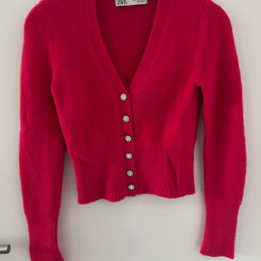 red zara sweater