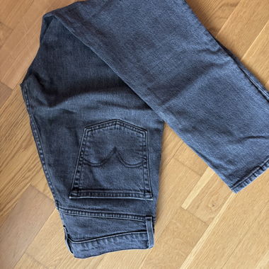 graue Levi’s Jeans selten getragen