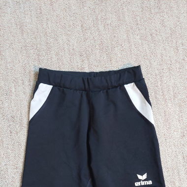 Kurze Sporthose