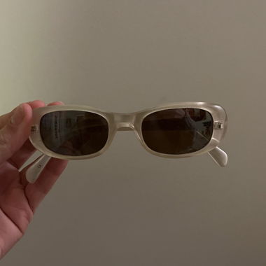 Sonnenbrille weiss-schimmer