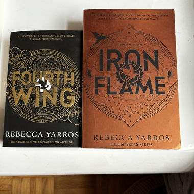 Fourth Wing & Iron Flame englisch 