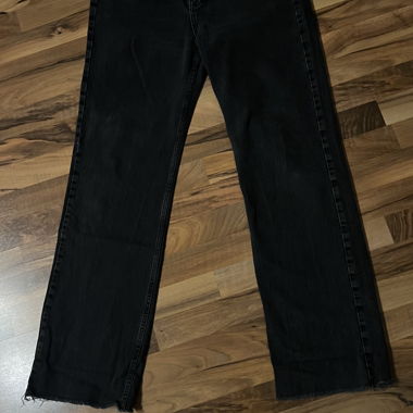 Black trousers