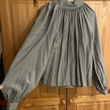 Grey/kaki blouse