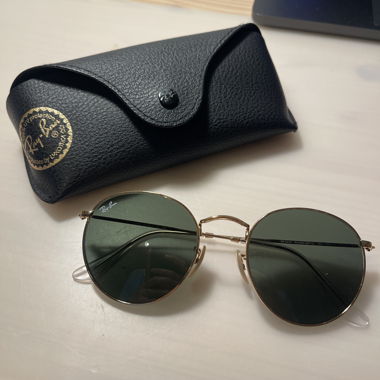 Ray-Ban Sunglasses with Case