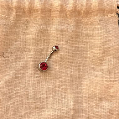 Piercing al ombelico con pietre rosse NUOVO