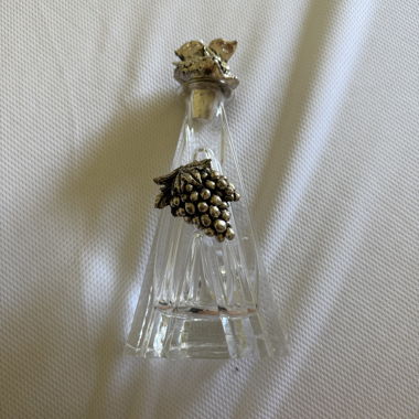 Crystal Decanter with Butterfly and Grape