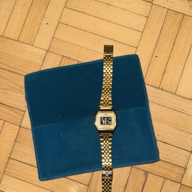 Casio Uhr gold