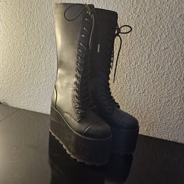 Gothic Plateau Stiefel