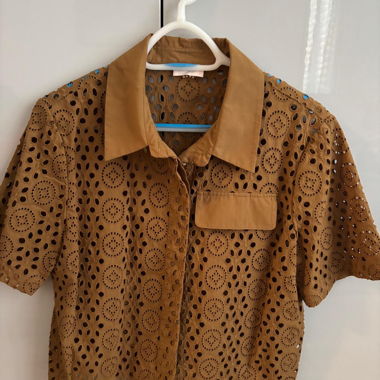 Blusa corta manica corta perforata