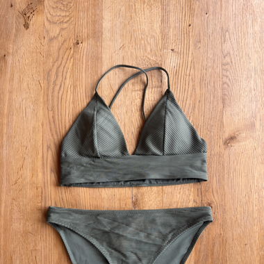 grünes Bikini