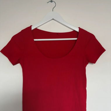 Top rouge