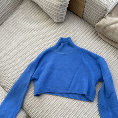 Crop Pulli