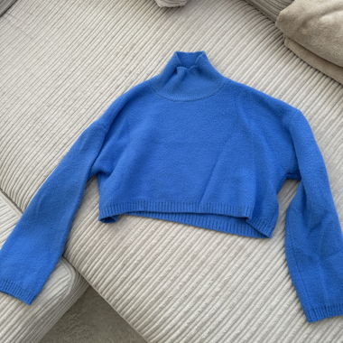 Crop Pulli
