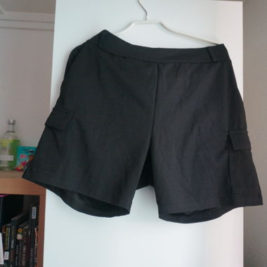 Short cargo noir