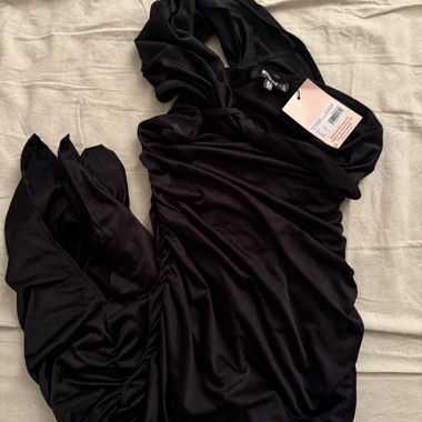 Robe noire longue