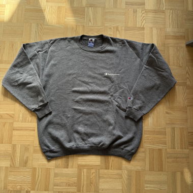 Champion Sweater L/XL